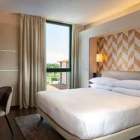 Doubletree By Hilton Milan Malpensa 4*