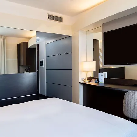 Doubletree By Hilton Milan Malpensa Hotel 4*